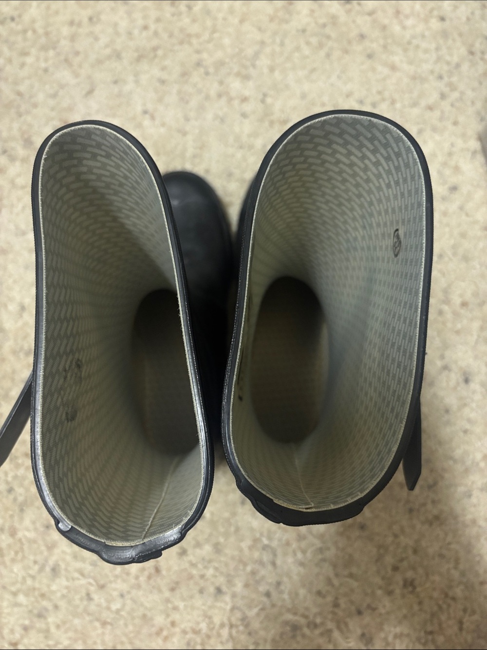 Hunter Black Waterproof Rain Boots with Logo - Picture 4 of 7